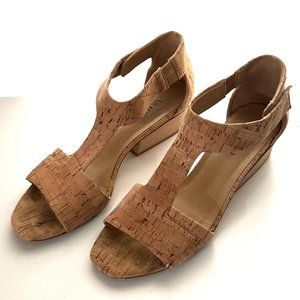 Vaneli Calyx Block Heel Sandal Tan/Cork Colorway